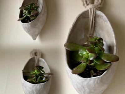 Ceramic plant hangers